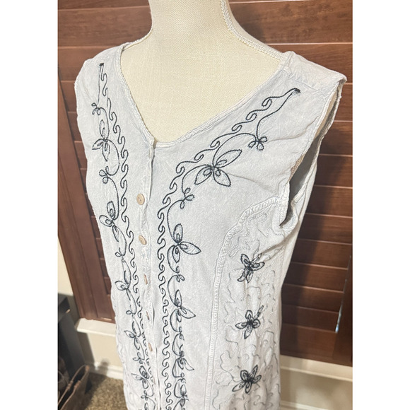 Tipsy India Y2K Embroidered Mini Dress grey button front lightweight tie back - Picture 2 of 8